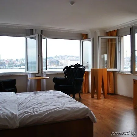 Hotel Hettie 2*