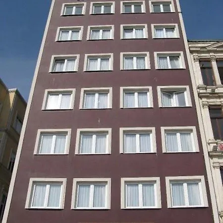 Hettie 2* Istanbul