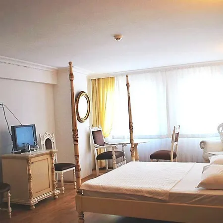 Hotel Hettie 2*
