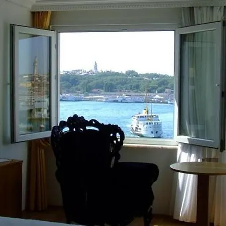 Hettie Hotel